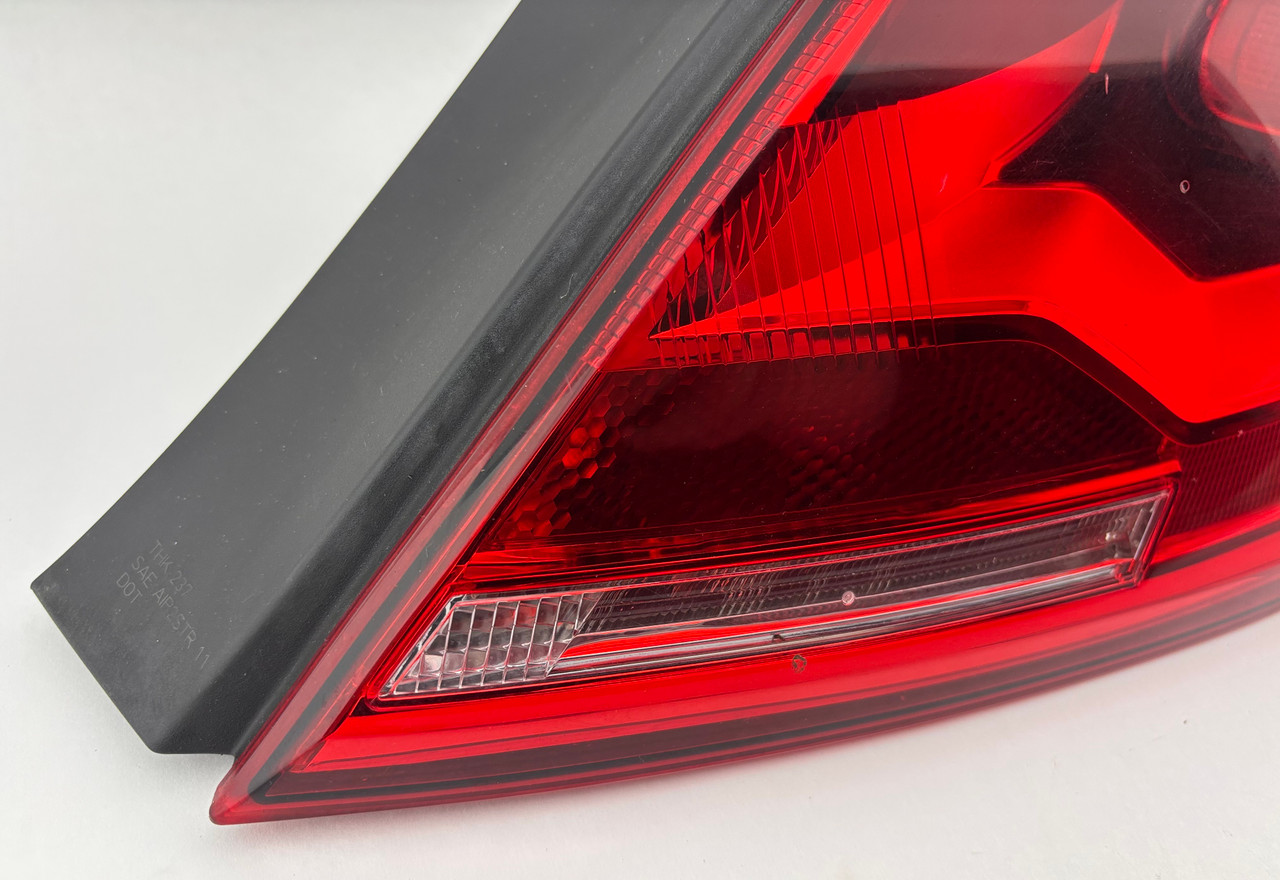 2012-2016 Volkswagen Beetle Coupe Passenger Side Tail Light - Image 7