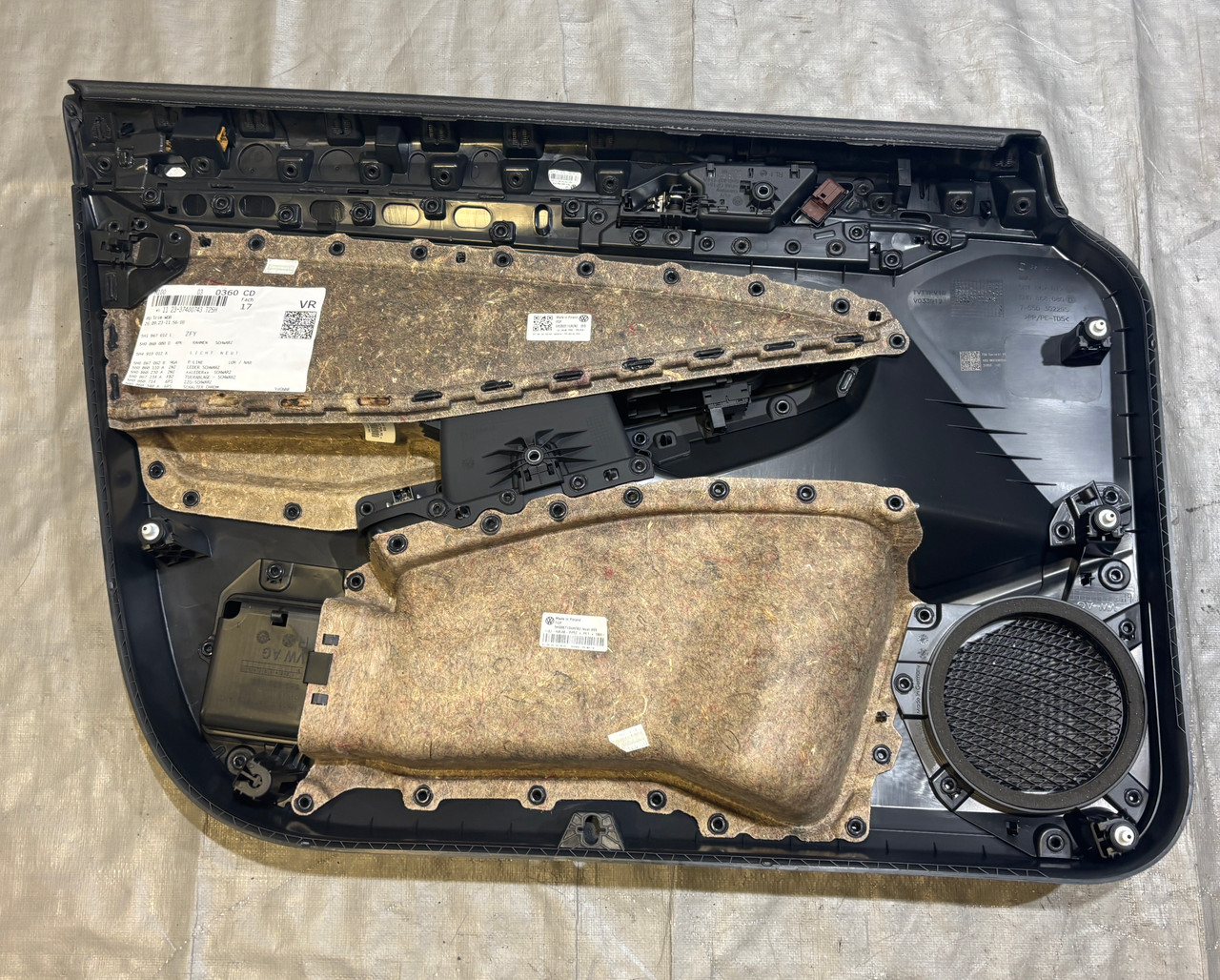 2022-2024 Volkswagen MK8 Golf R OEM Interior Door Panels - Image 23