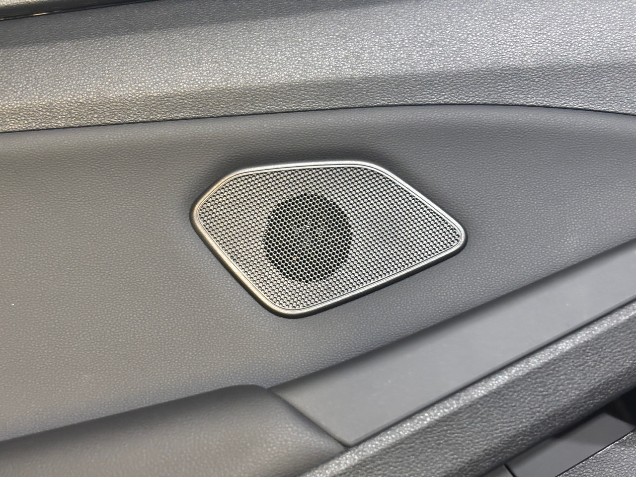 2022-2024 Volkswagen MK8 Golf R OEM Interior Door Panels - Image 15