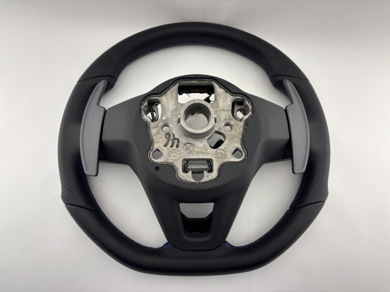 2024-2025 Volkswagen MK8 Golf R OEM Steering Wheel w/ Controls / DSG Automatic - Image 9