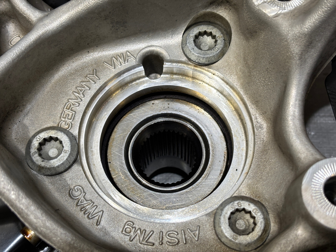2022-2025 Volkswagen MK8 Golf R Passenger Rear Knee / Hub w/ Control Arms - Image 7