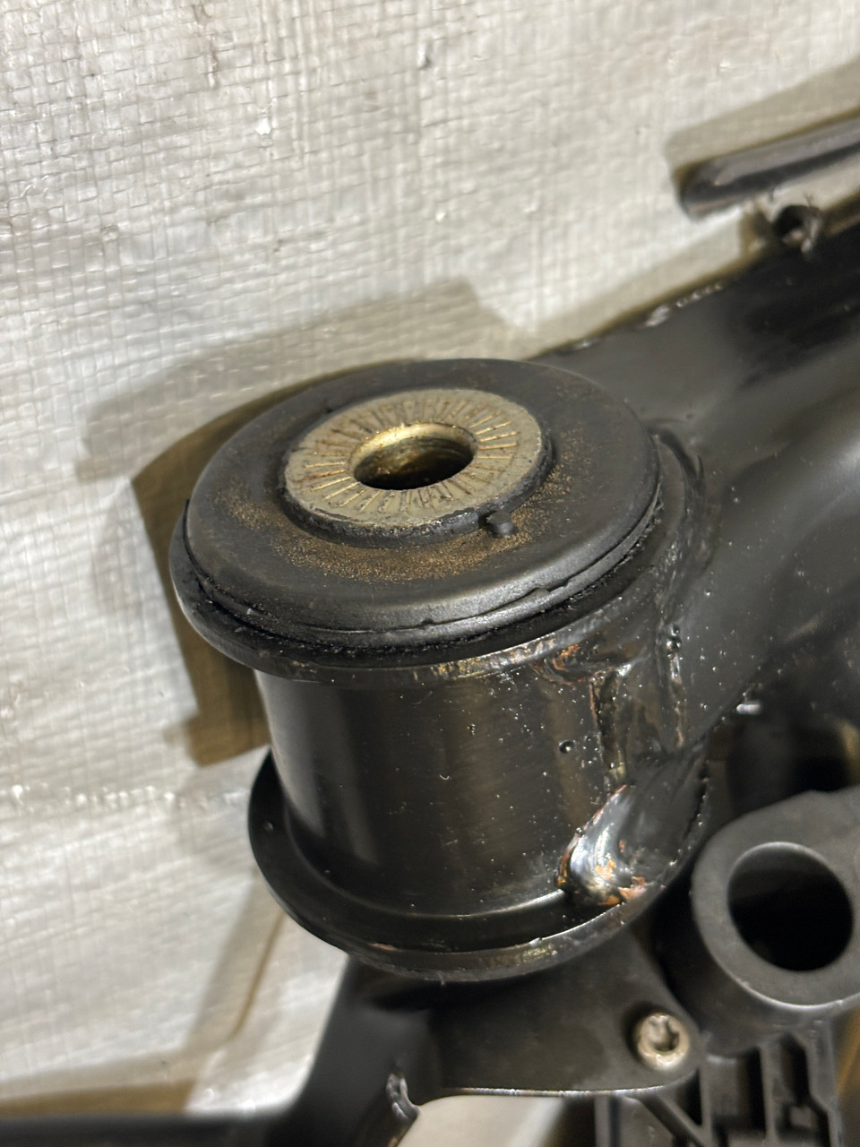 2022-2025 Volkswagen MK8 Golf R Passenger Side Front Knee Spindle Hub w/ Control Arm - Image 3
