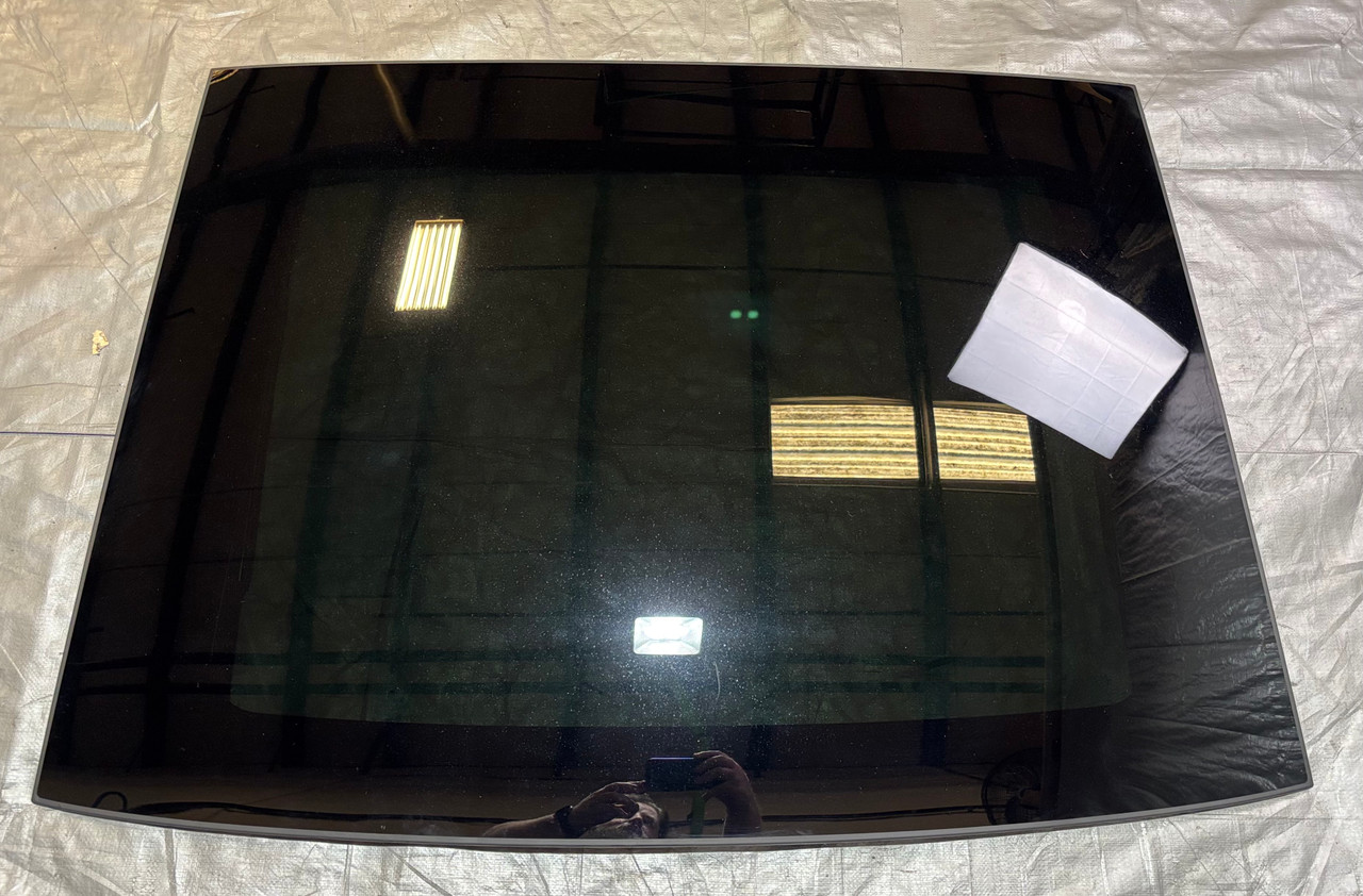 2022-2024 Volkswagen MK8 Golf R OEM Panoramic Sunroof Glass - Image 4