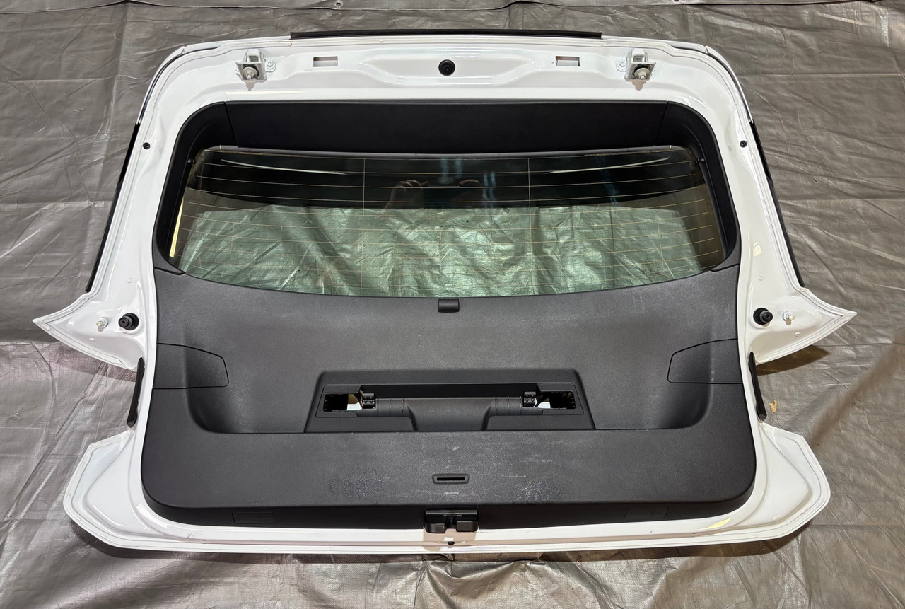 2022-2024 Volkswagen MK8 Golf R Rear