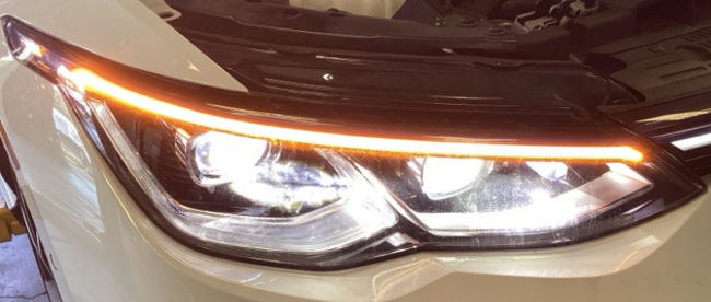 2022-2024 Volkswagen MK8 Golf R OEM Passenger Side LED - Image 2